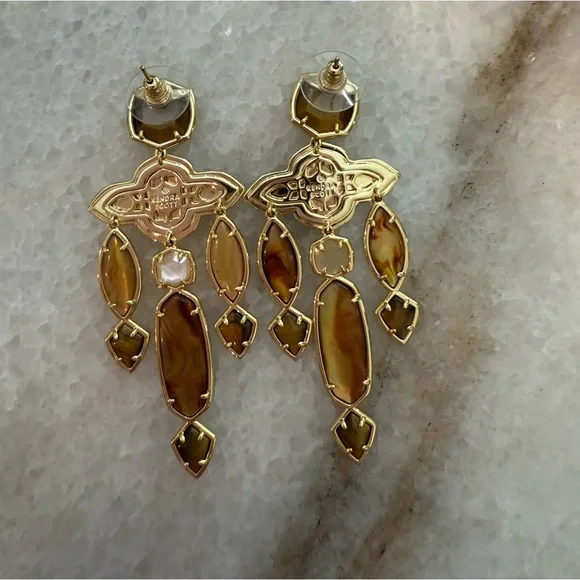 Kendra Scott Monica Gold Statement Earrings in Brown Mix - Picture 2 of 3